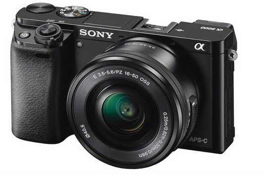 SONY ILCE-6000L Systemkamera 24,3 MP inkl. SEL-P1650 Objektiv